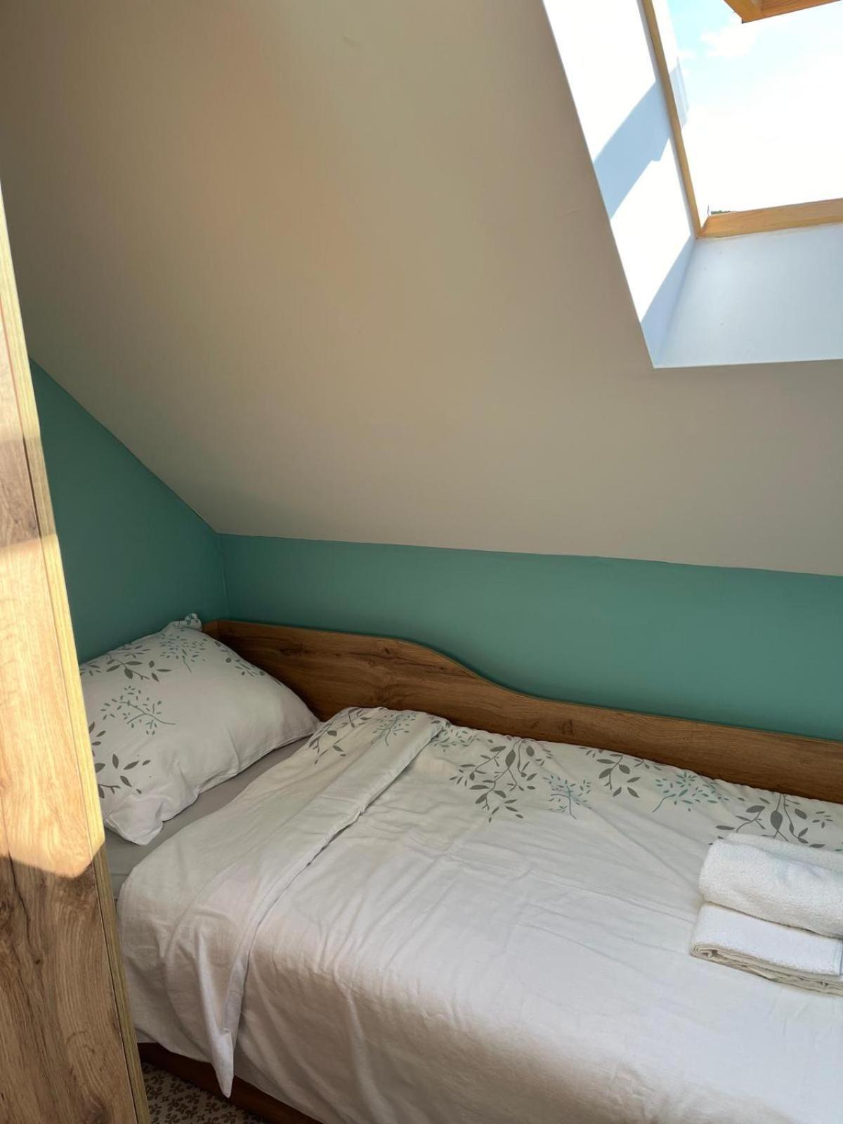 Апартаменты Wooden House Ante Self Check - In And Check - Out Оточац Экстерьер фото